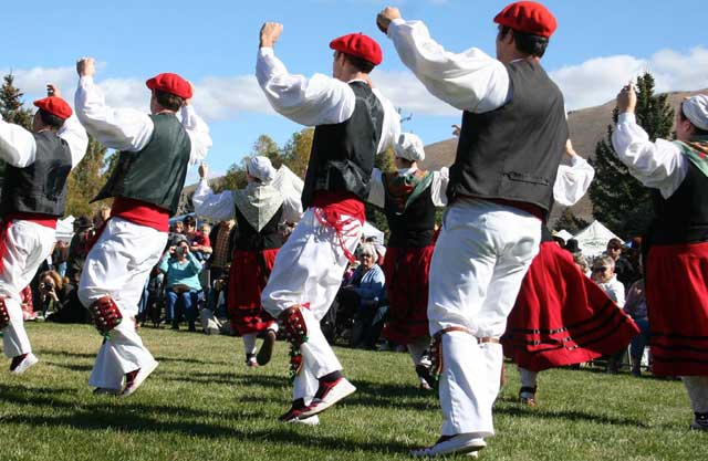 The Oinkari Basque Dancers always give a wonderful performance at the Festival. 